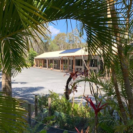 Tin Can Bay Motel Екстериор снимка
