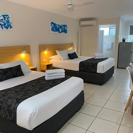 Tin Can Bay Motel Екстериор снимка